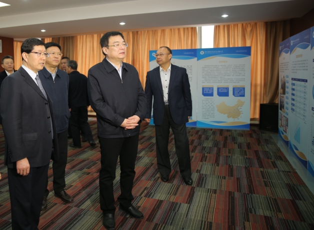4.梁省长旁观公司发展过程图片展（一）幼 - 全能看图王.jpg