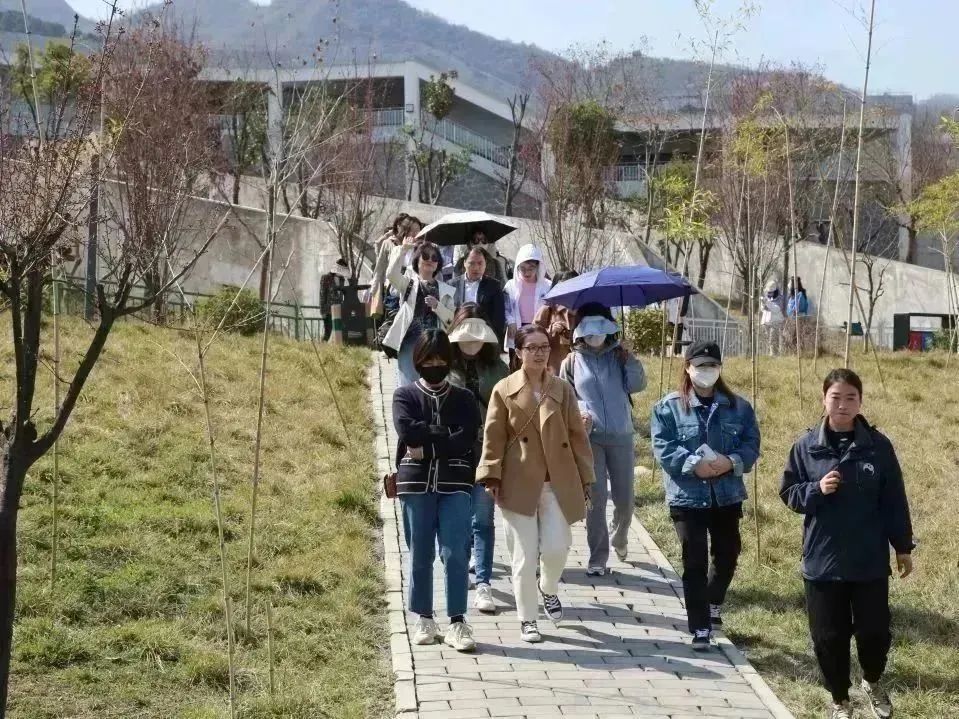 三八活动05.jpg 三八活动05.jpg
