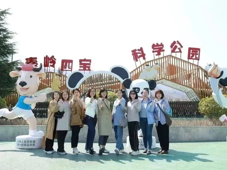 三八活动03.jpg 三八活动03.jpg